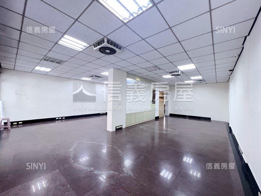 南屯臨路透天Ｂ房屋室內格局與周邊環境