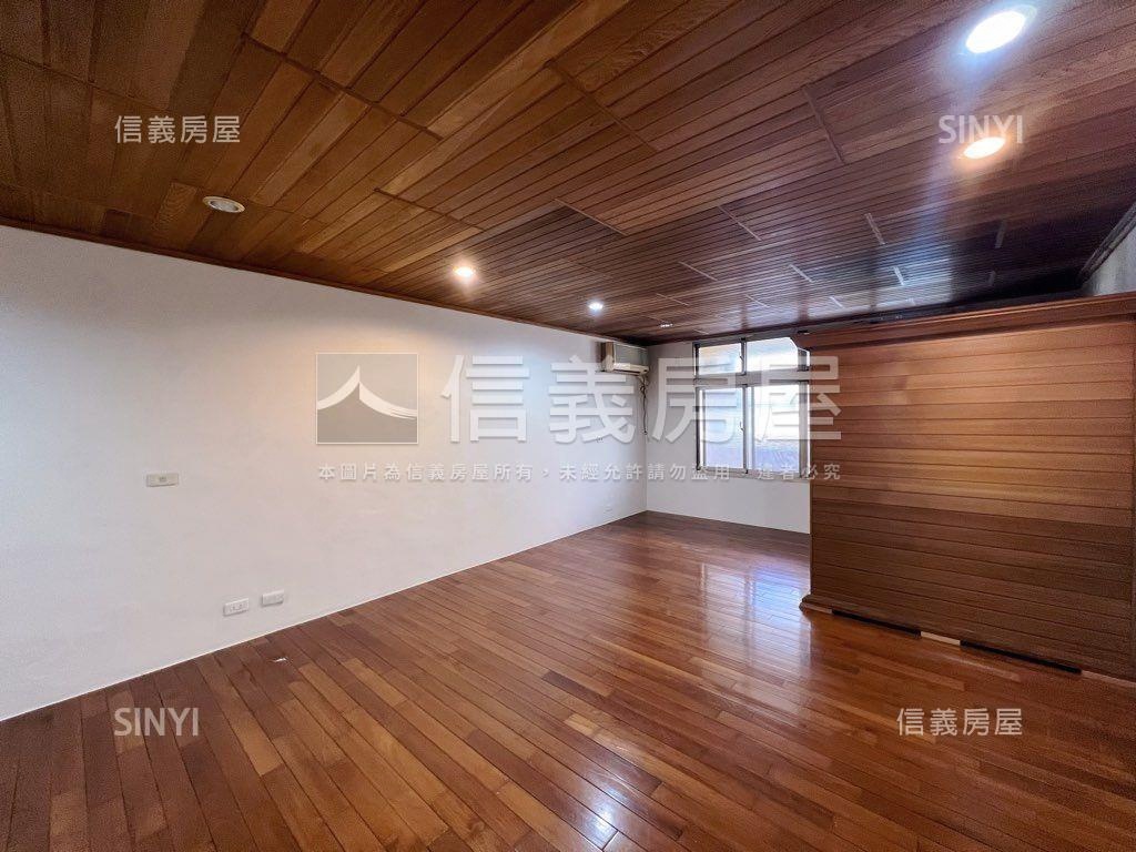 南屯臨路透天Ｂ房屋室內格局與周邊環境