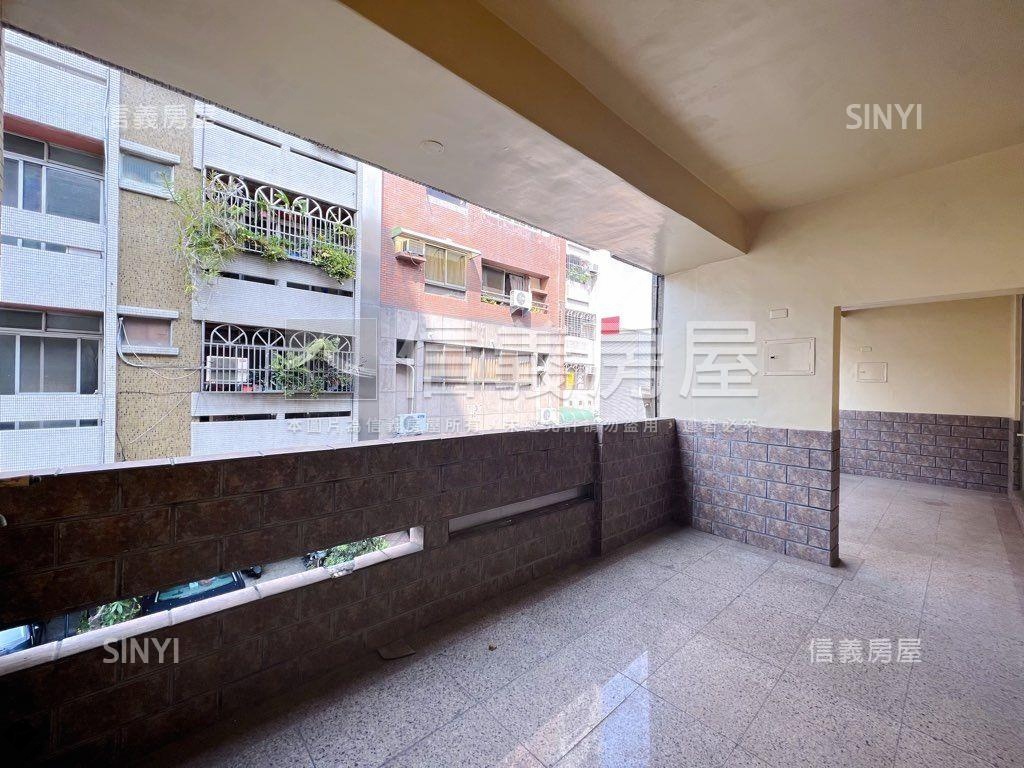南屯臨路透天Ｂ房屋室內格局與周邊環境