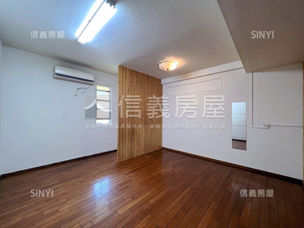 南屯臨路透天Ｂ房屋室內格局與周邊環境