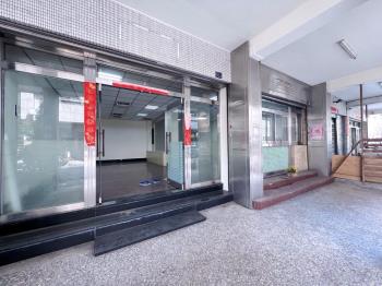 南屯臨路透天Ｂ