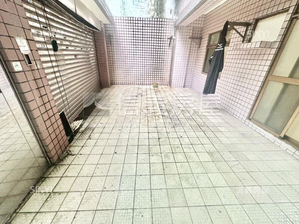 成功路二段一樓房屋室內格局與周邊環境