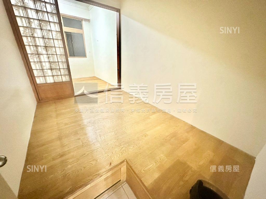 成功路二段一樓房屋室內格局與周邊環境