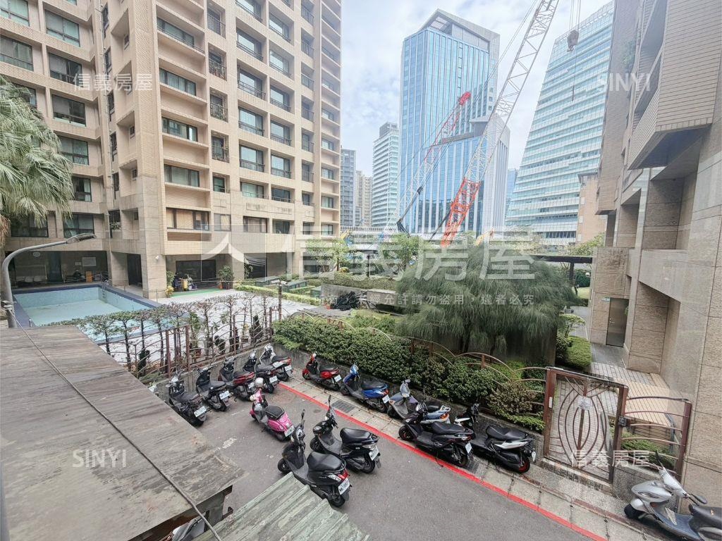 園區街１、２Ｆ大空間房屋室內格局與周邊環境