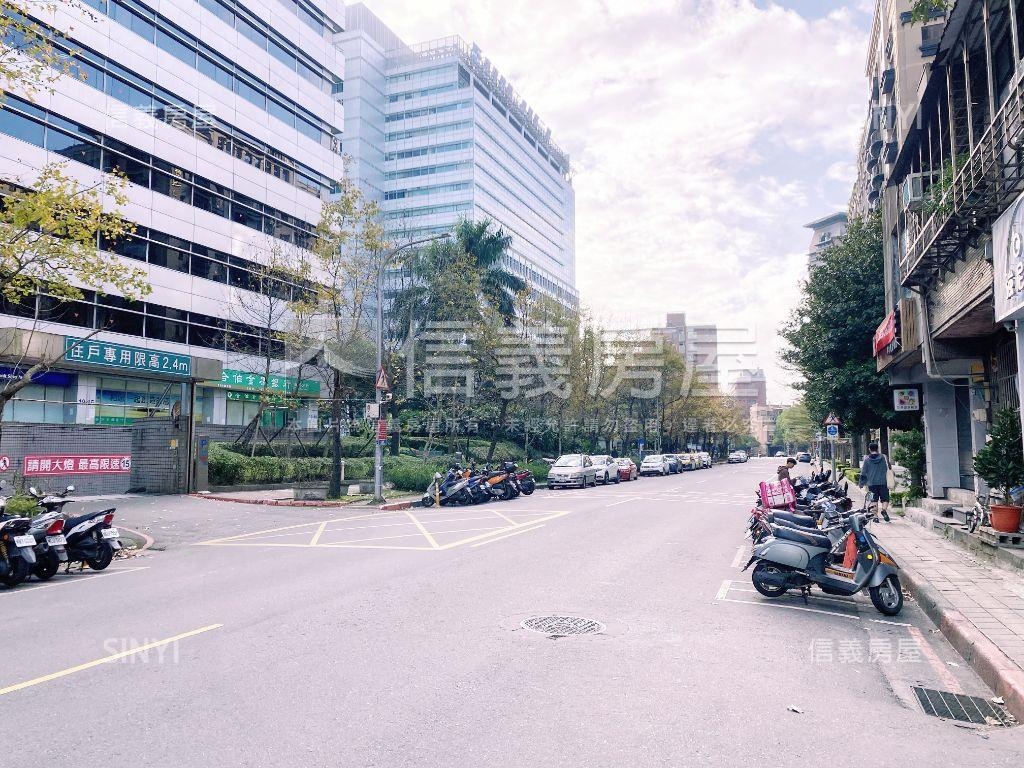 園區街１、２Ｆ大空間房屋室內格局與周邊環境