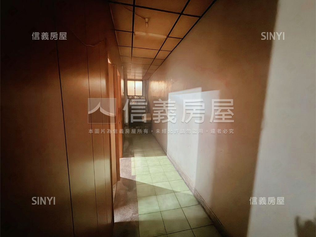 園區街１、２Ｆ大空間房屋室內格局與周邊環境