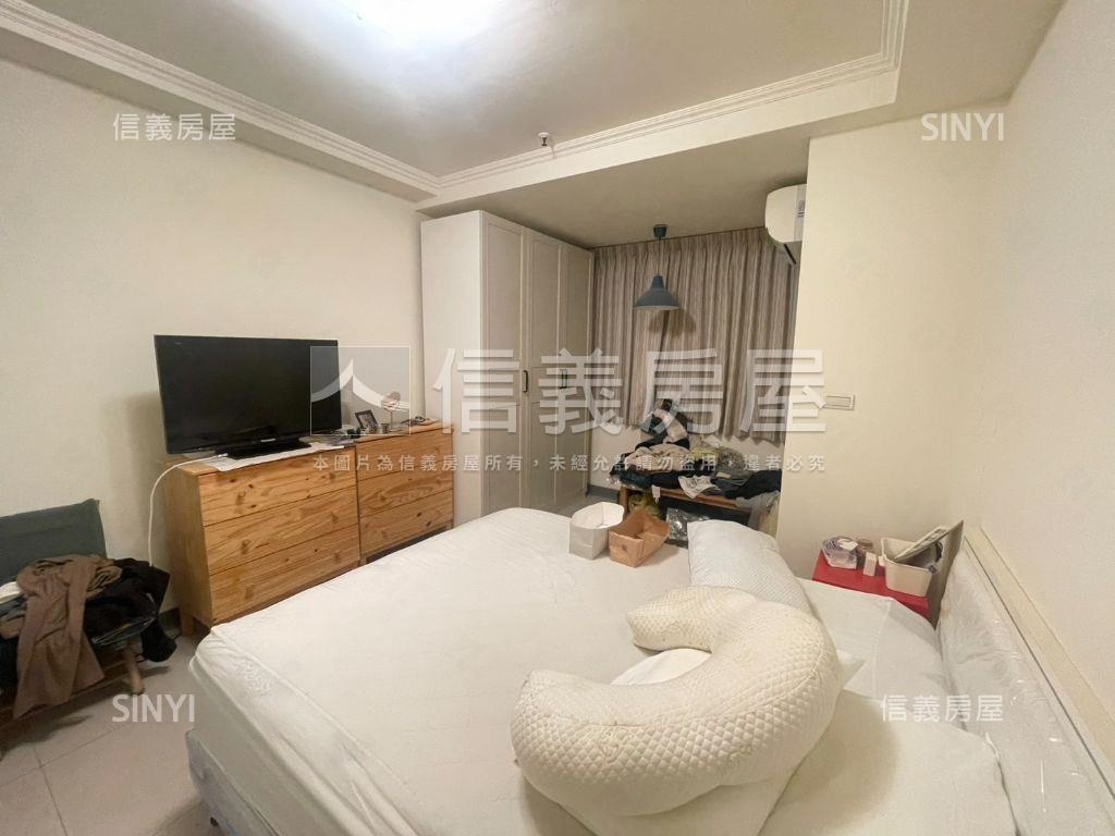 春日路ＲＶ生活館三房車位房屋室內格局與周邊環境