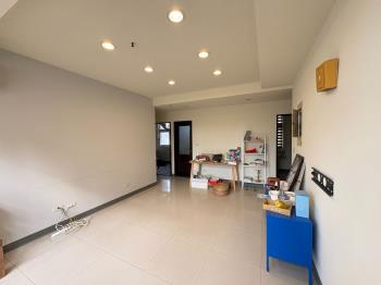 春日路三房坡平車位