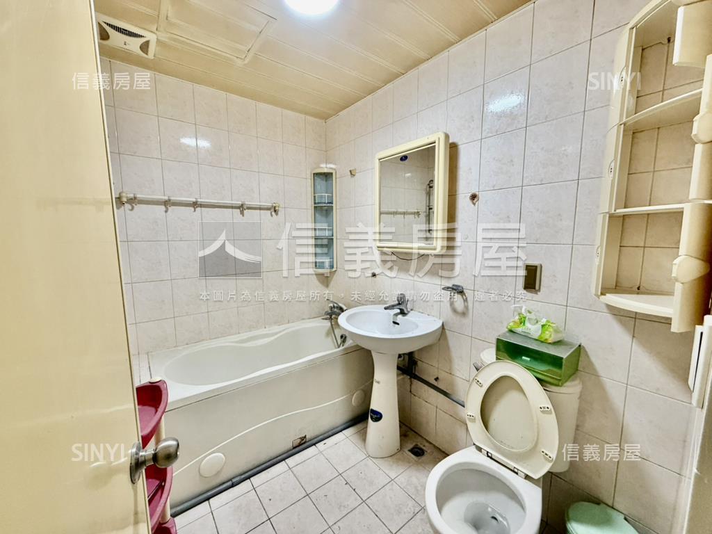 秀朗學區方正３樓房屋室內格局與周邊環境