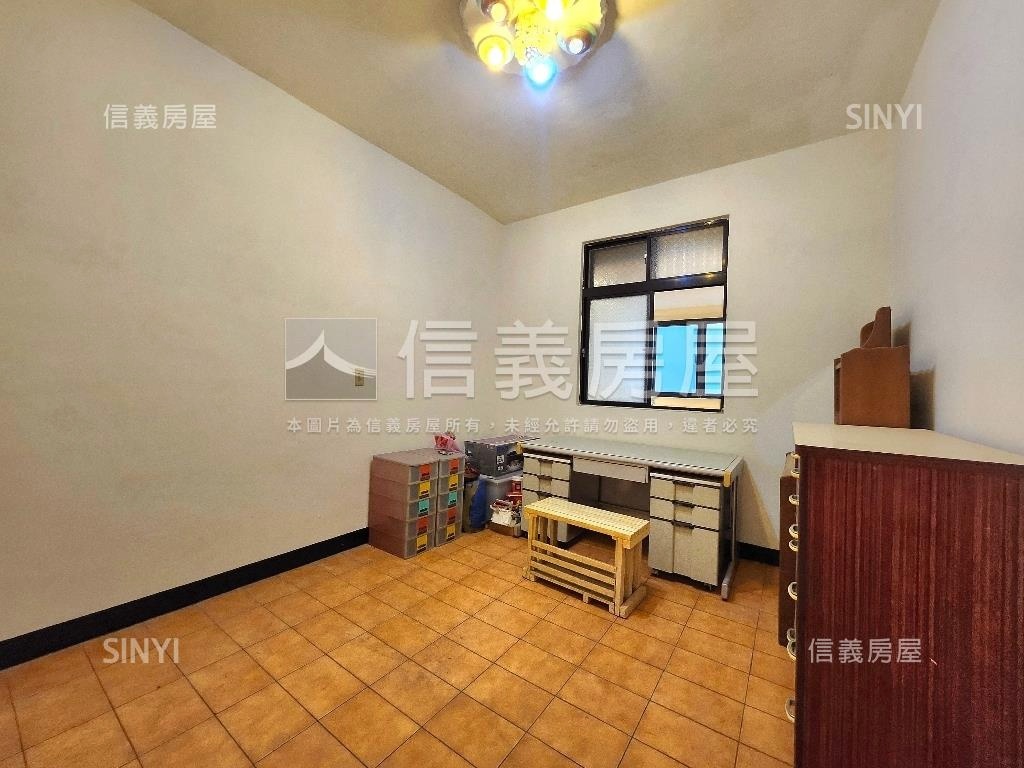 信義路公寓四樓房屋室內格局與周邊環境