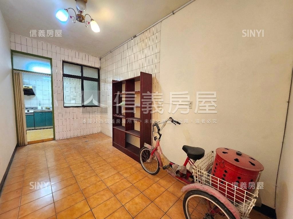 信義路公寓四樓房屋室內格局與周邊環境