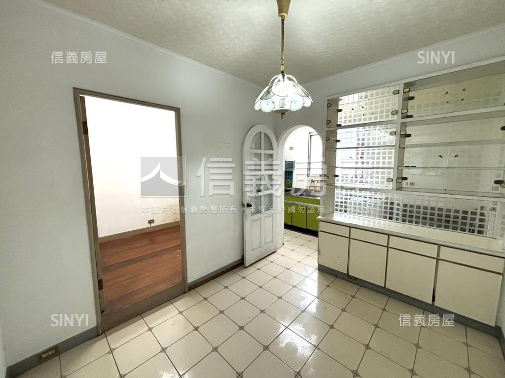 漢生東路二樓房屋室內格局與周邊環境