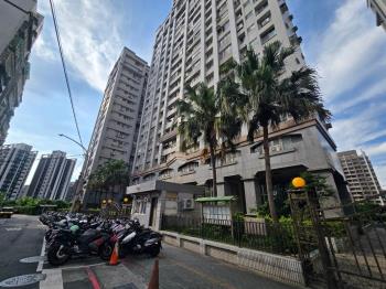 首選大旭地★仕房坡平車位