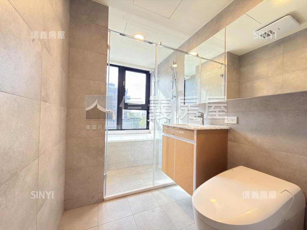 【精選】長耀四季三房車位房屋室內格局與周邊環境