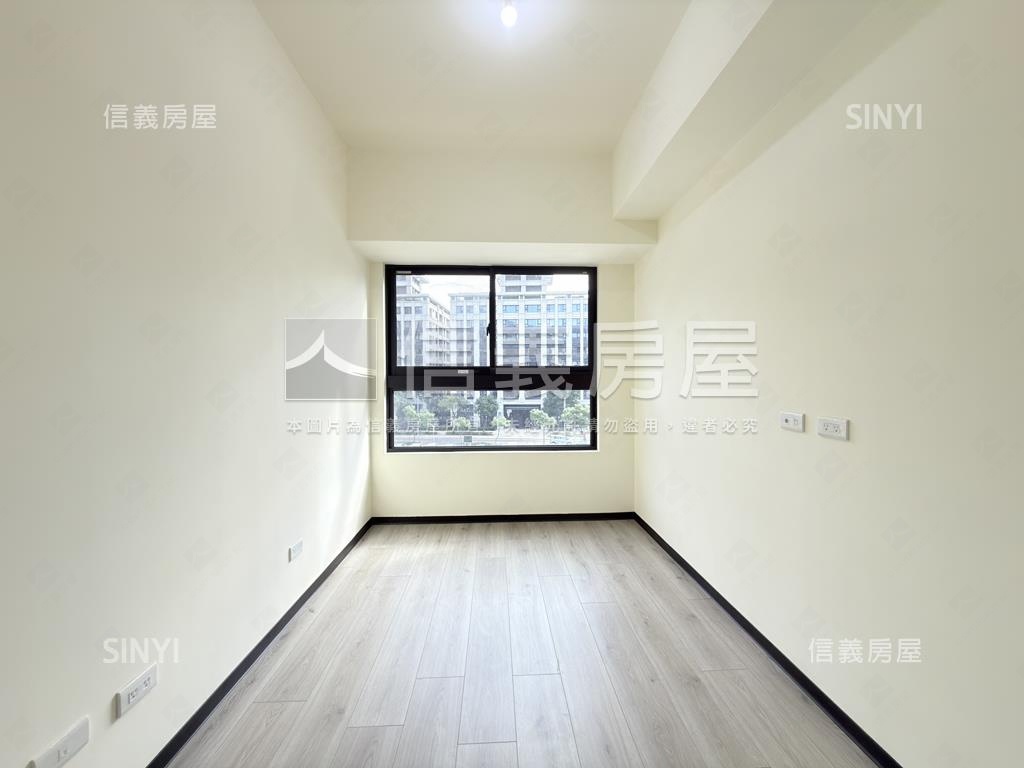 【精選】長耀四季三房車位房屋室內格局與周邊環境