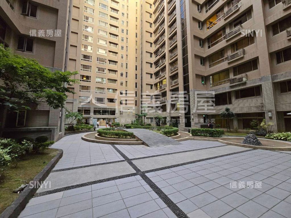 未來Ｇ１１旁竹城東京三房房屋室內格局與周邊環境