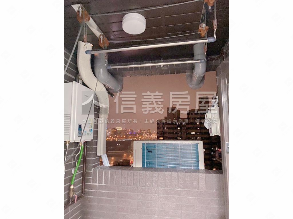 葳格博閱●頂峰２房帶車位房屋室內格局與周邊環境