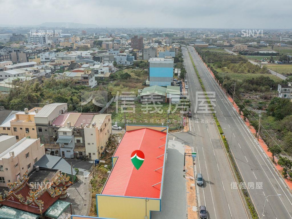 臨約三十米路全家鄰居房屋室內格局與周邊環境