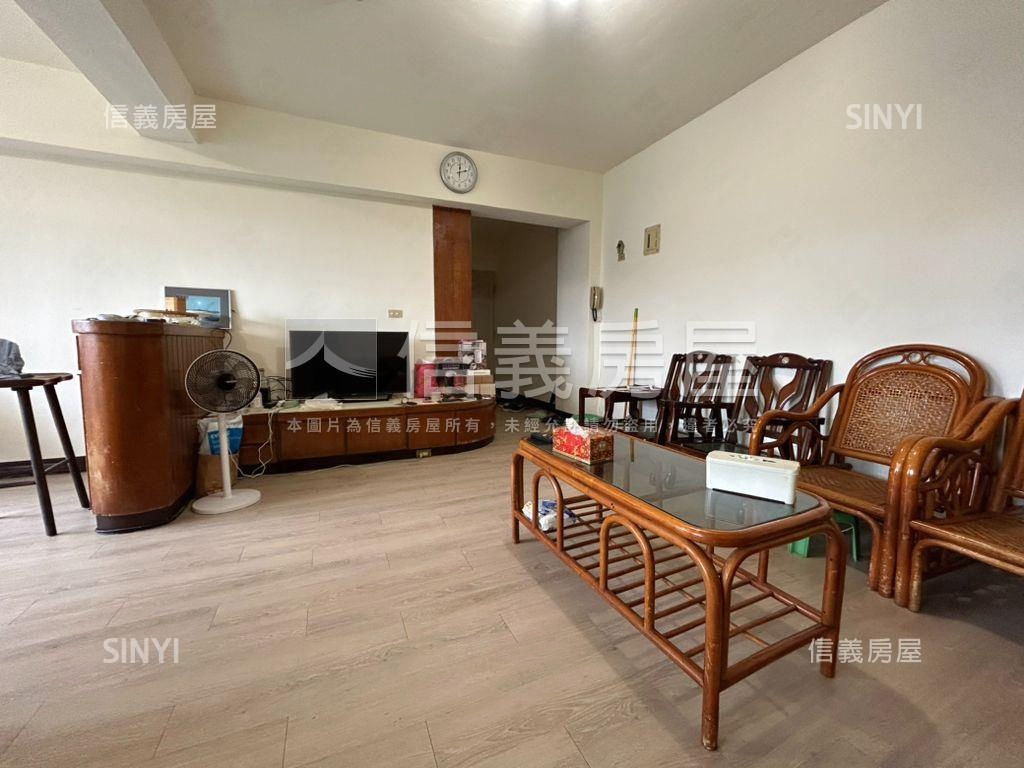 中正新城景觀３房房屋室內格局與周邊環境