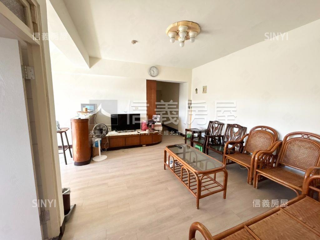 中正新城景觀３房房屋室內格局與周邊環境