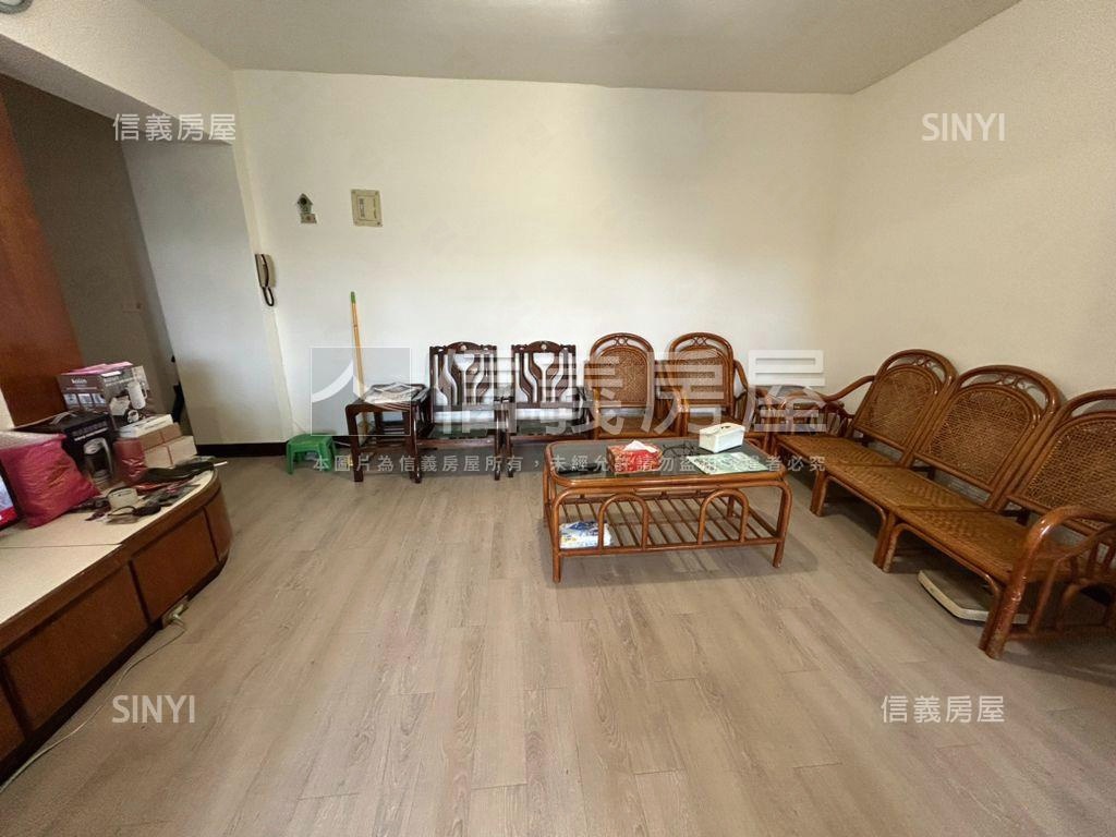 中正新城景觀３房房屋室內格局與周邊環境