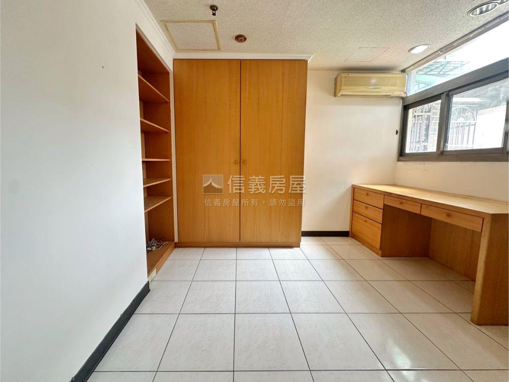 君國天廈遠眺美景經典美宅房屋室內格局與周邊環境