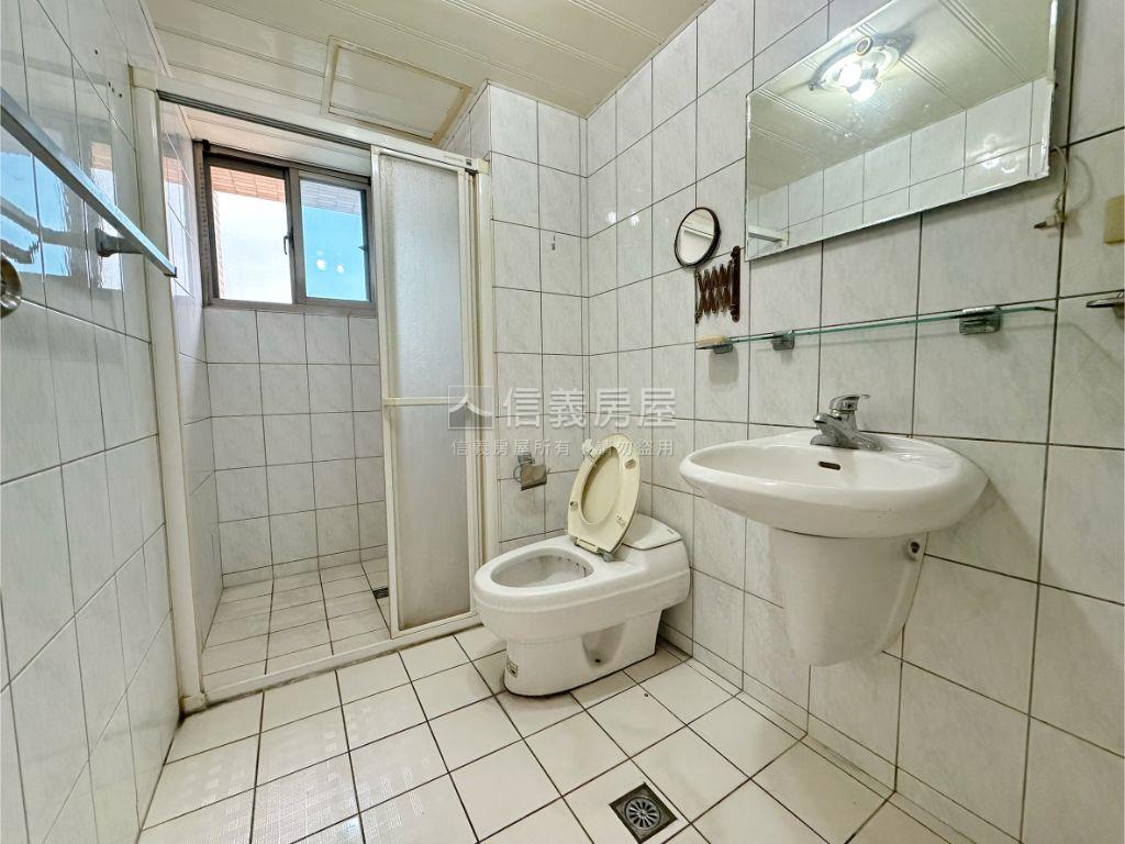 君國天廈遠眺美景經典美宅房屋室內格局與周邊環境