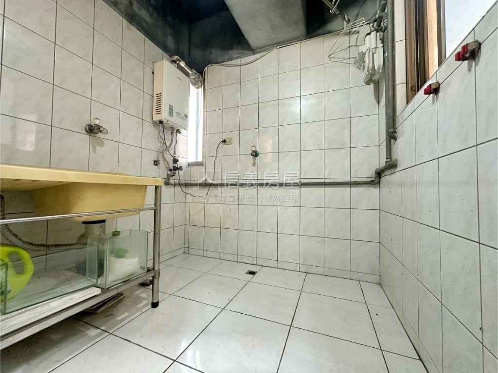 君國天廈遠眺美景經典美宅房屋室內格局與周邊環境