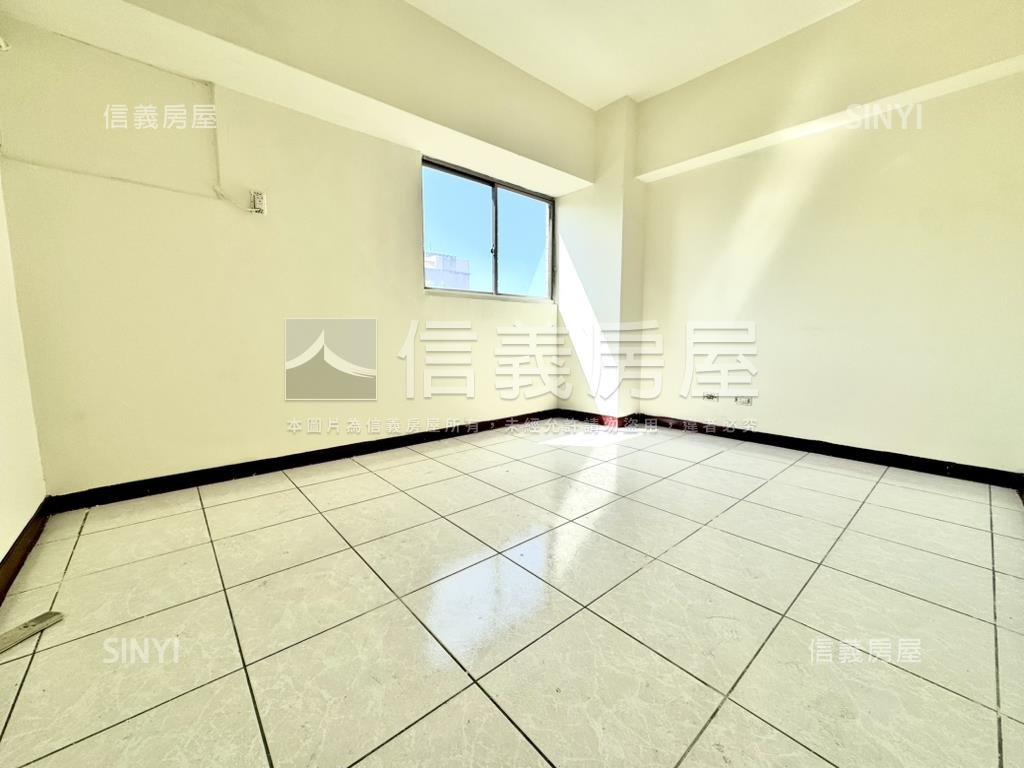 工學商圈三房平車房屋室內格局與周邊環境