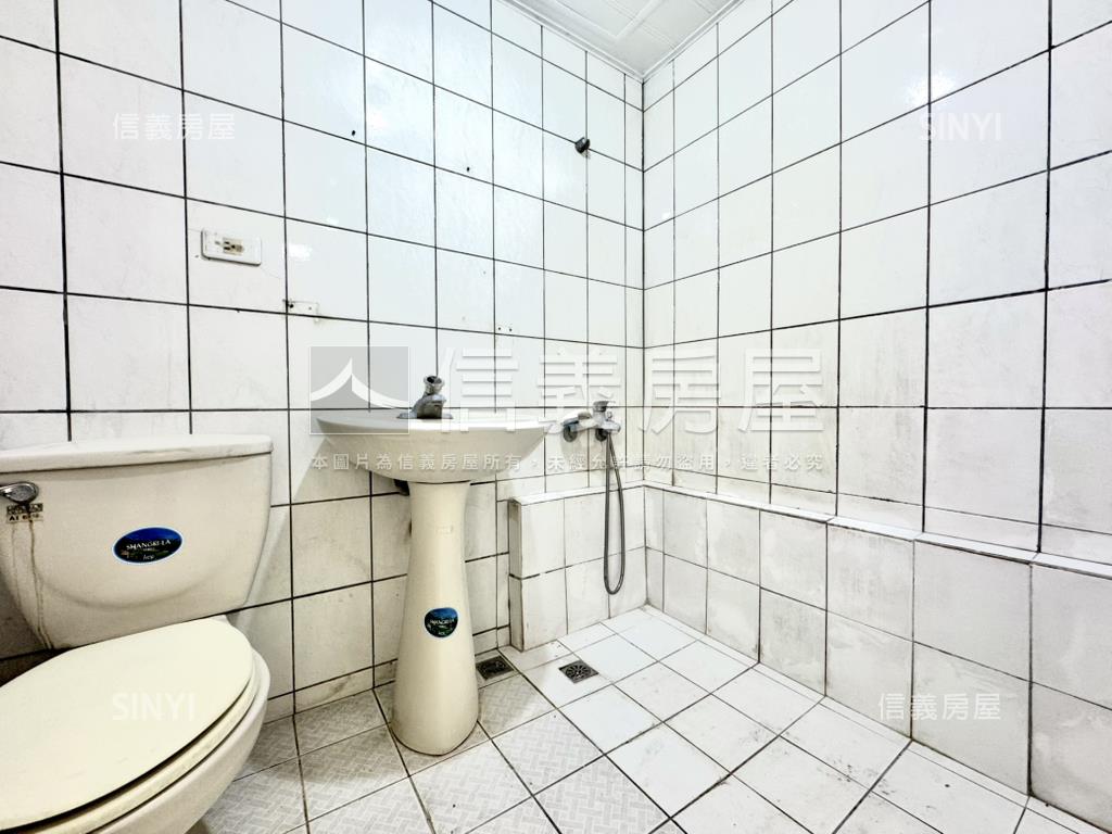 工學商圈三房平車房屋室內格局與周邊環境