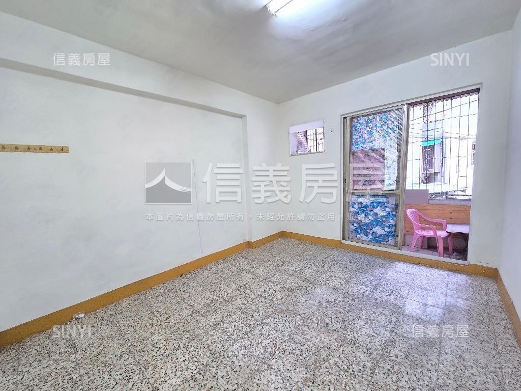 中正路方正二樓房屋室內格局與周邊環境