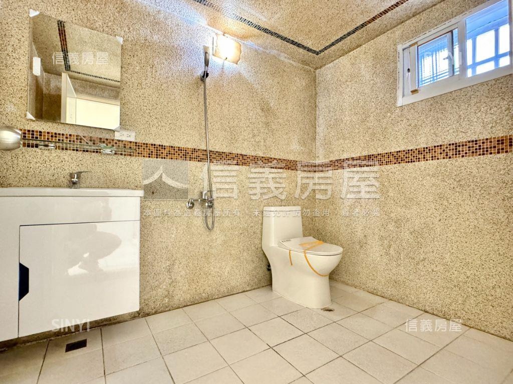 仁武大空間好規劃透天房屋室內格局與周邊環境