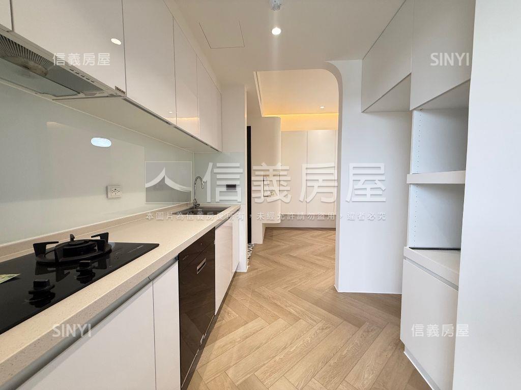 久康青沺美裝潢９樓房屋室內格局與周邊環境