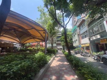 朝陽茶葉公園１Ｆ店面