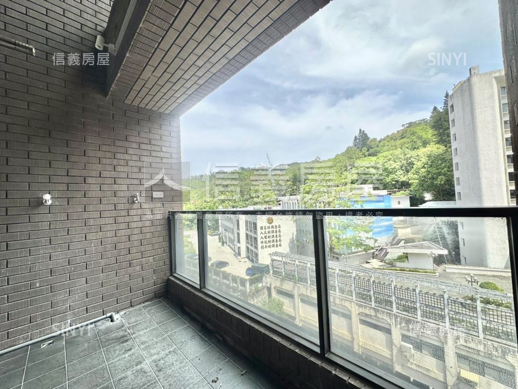 青潭雙層挑高景觀美屋房屋室內格局與周邊環境