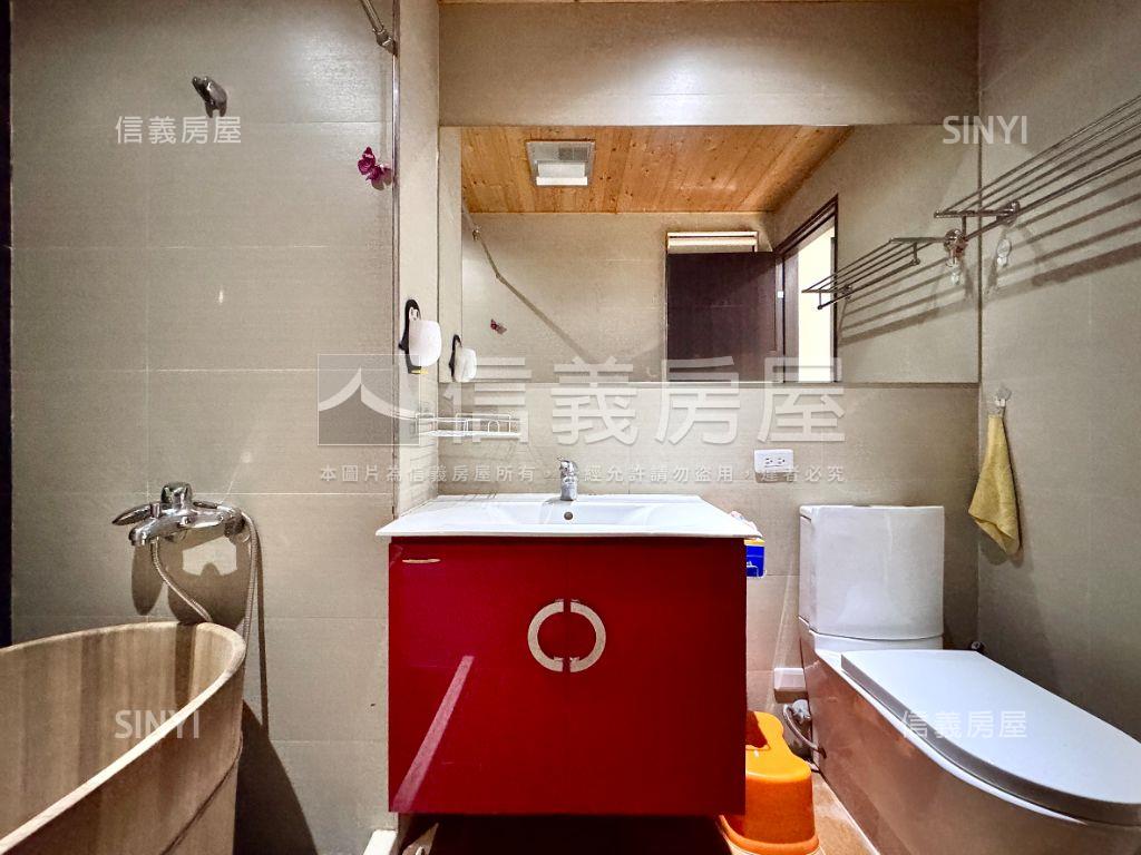 巨蛋瑞豐裝潢兩房平移車位房屋室內格局與周邊環境