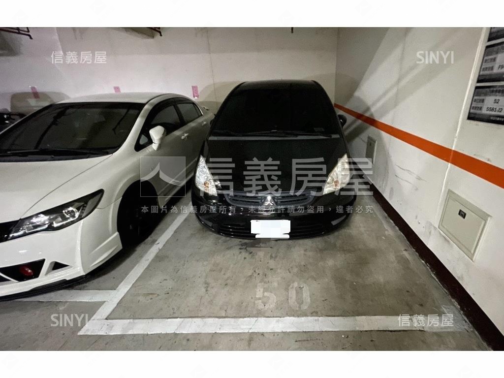 東禧一品明亮四房車位房屋室內格局與周邊環境