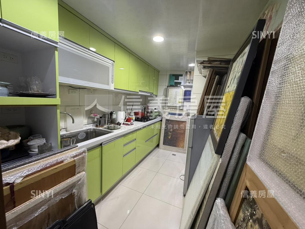 寬敞明亮美美的一樓房屋室內格局與周邊環境