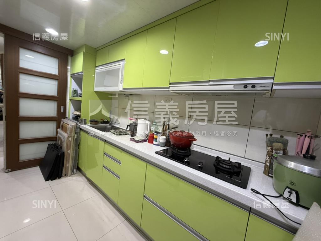 寬敞明亮美美的一樓房屋室內格局與周邊環境