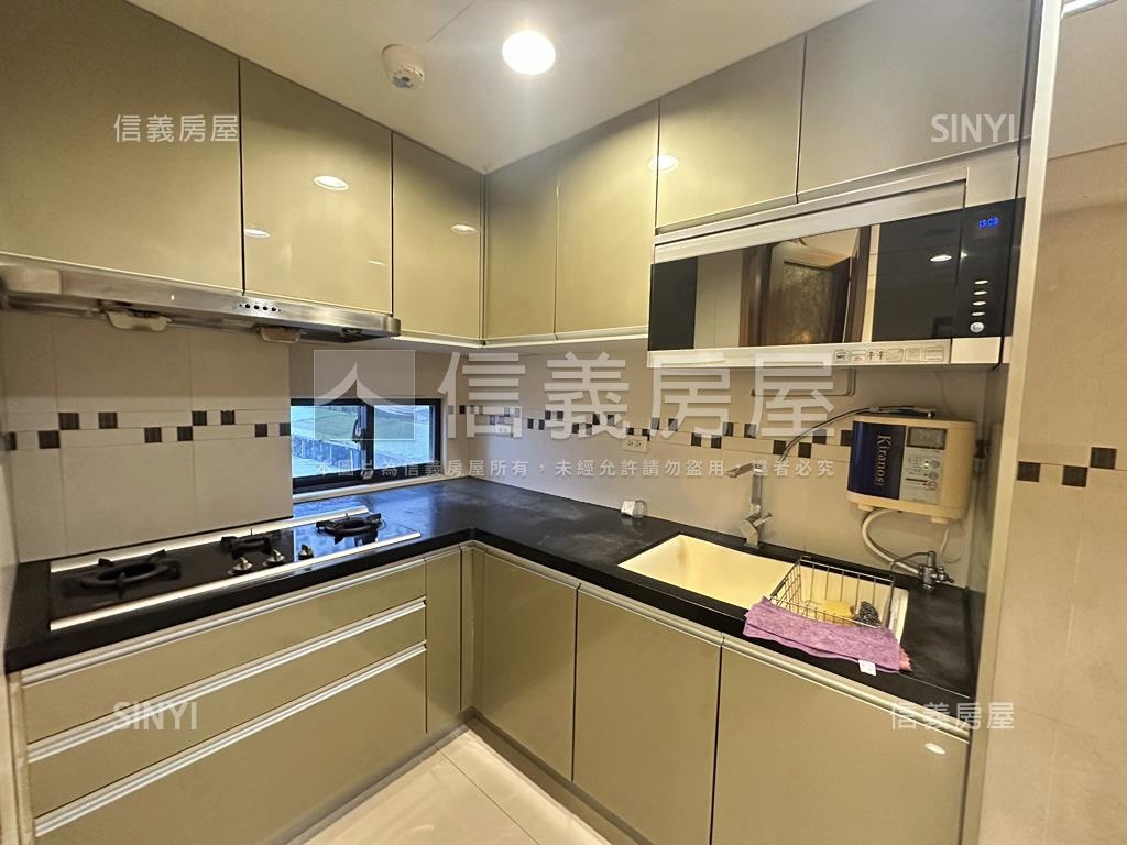 仁愛國寶３房子母車位房屋室內格局與周邊環境