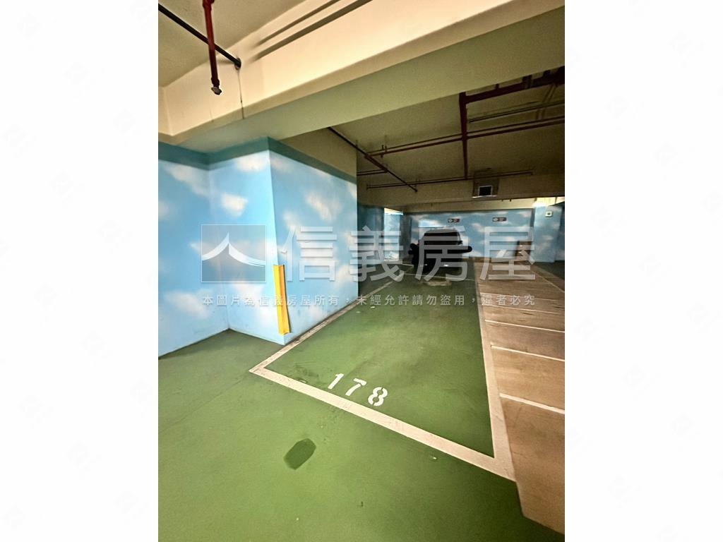 仁愛國寶３房子母車位房屋室內格局與周邊環境