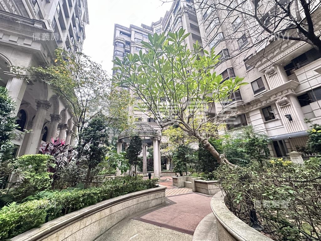 仁愛國寶３房子母車位房屋室內格局與周邊環境