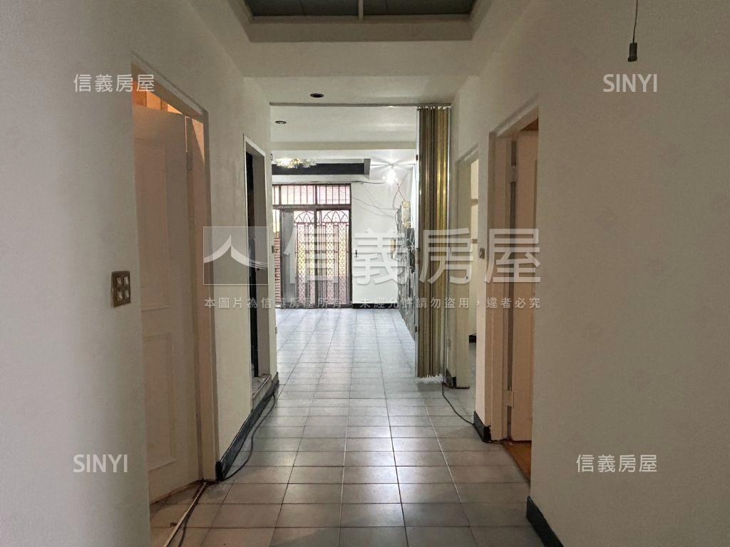 稀！公寓一樓方便停車房屋室內格局與周邊環境