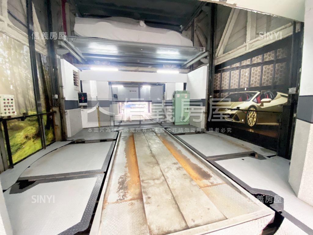 東門捷運＿鼎泰豐旁美車位房屋室內格局與周邊環境