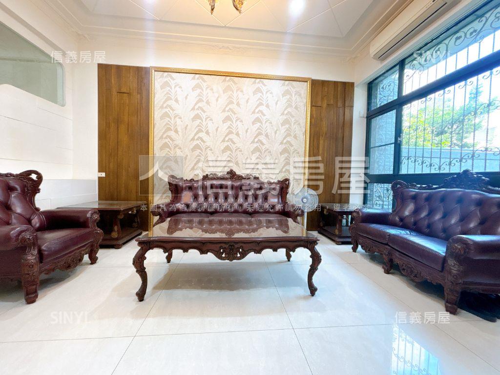 公園首排霸氣庭院雙車墅房屋室內格局與周邊環境