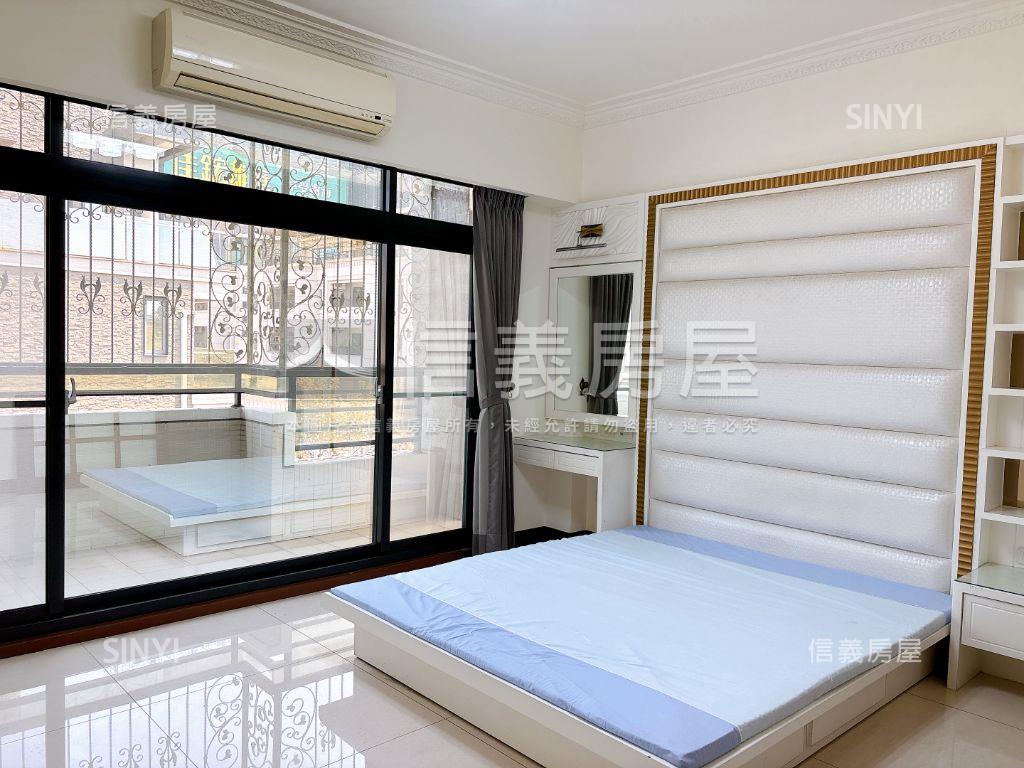 公園首排霸氣庭院雙車墅房屋室內格局與周邊環境