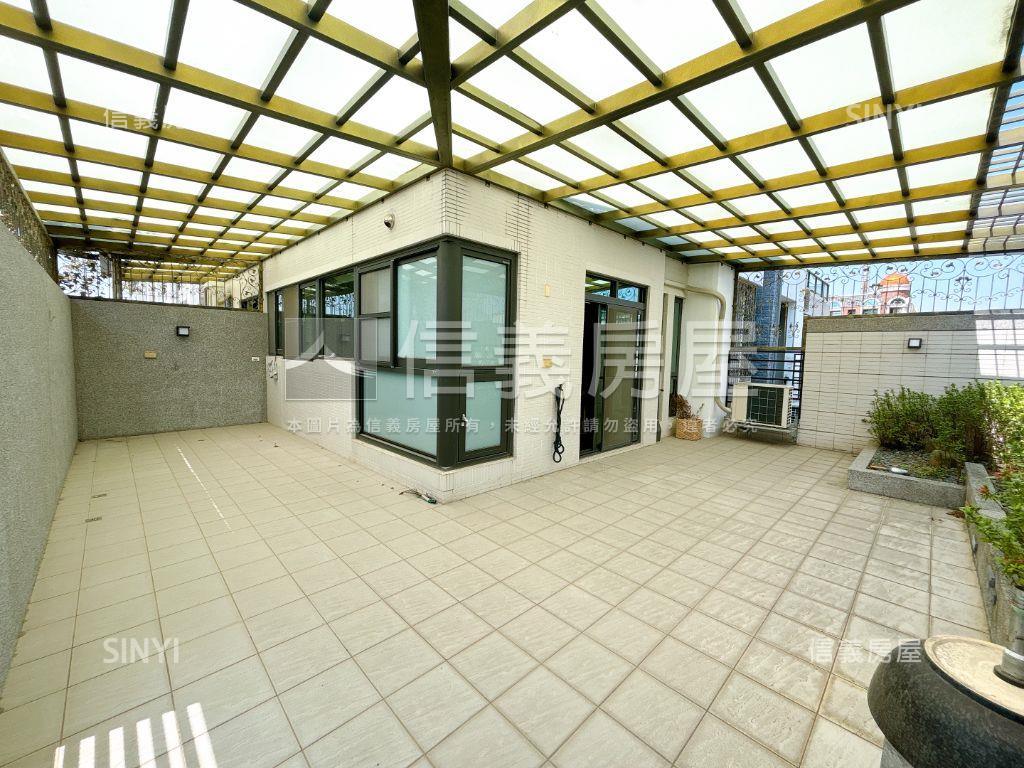 公園首排霸氣庭院雙車墅房屋室內格局與周邊環境