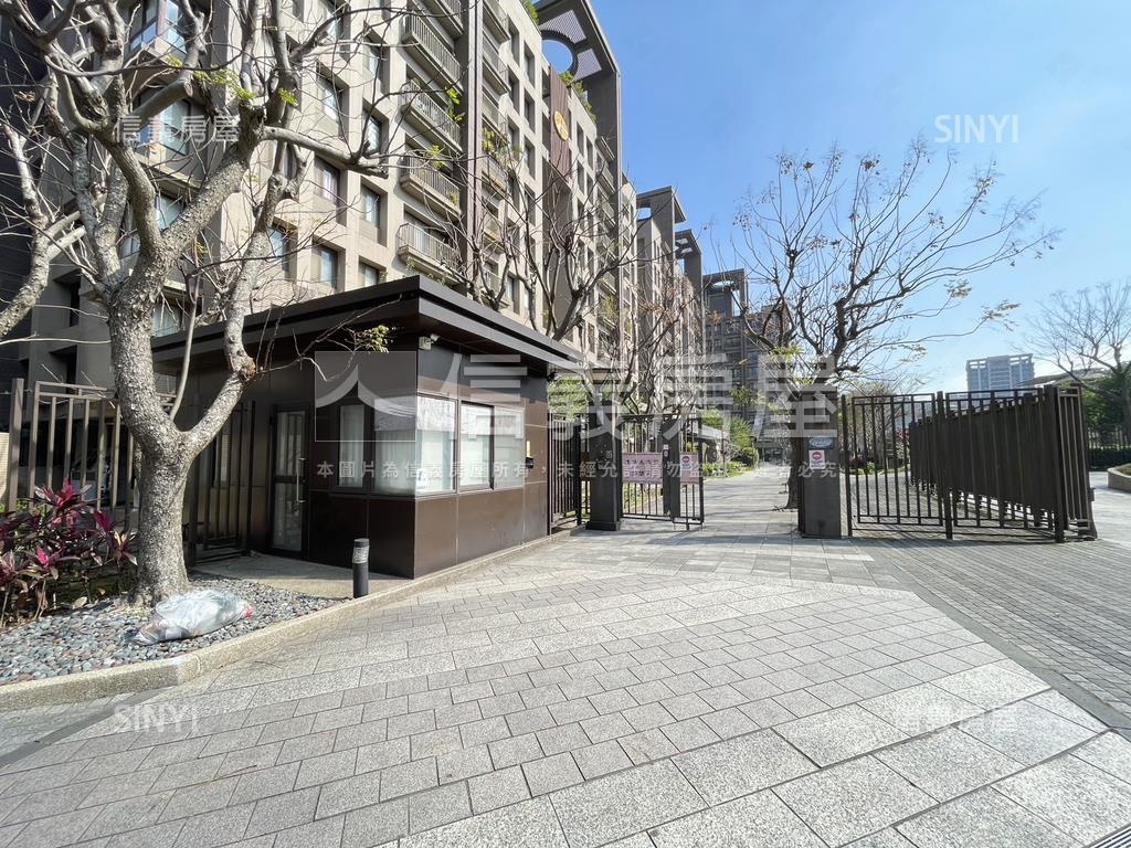 未來家稀有露台樹景兩房房屋室內格局與周邊環境