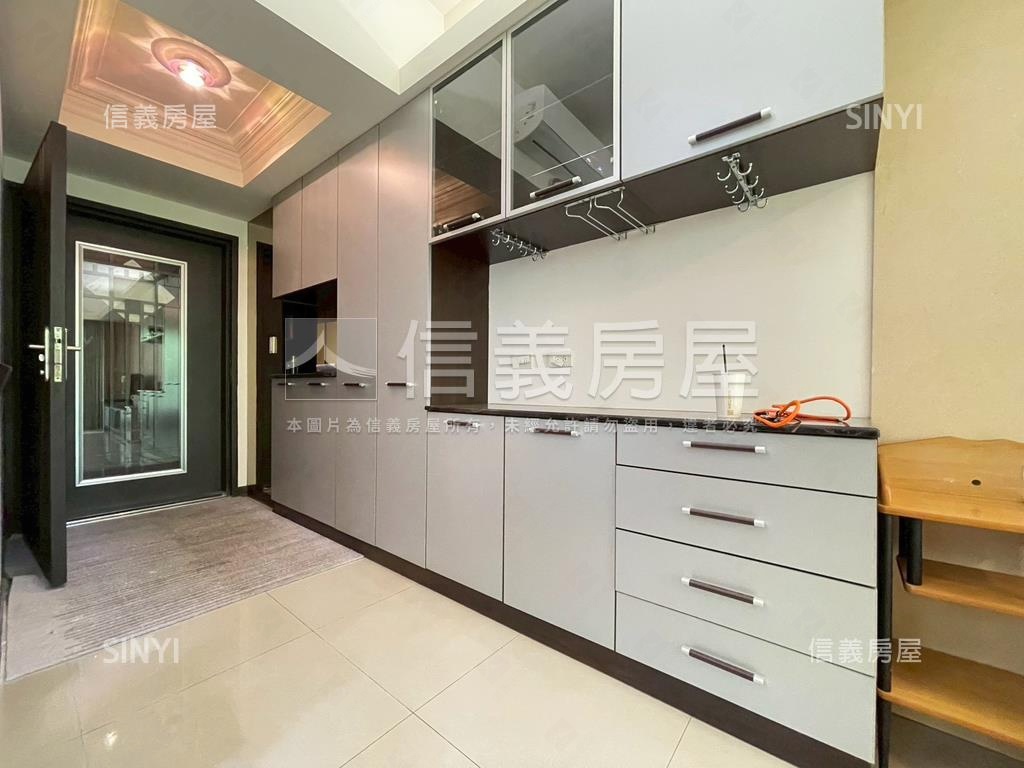 未來家稀有露台樹景兩房房屋室內格局與周邊環境