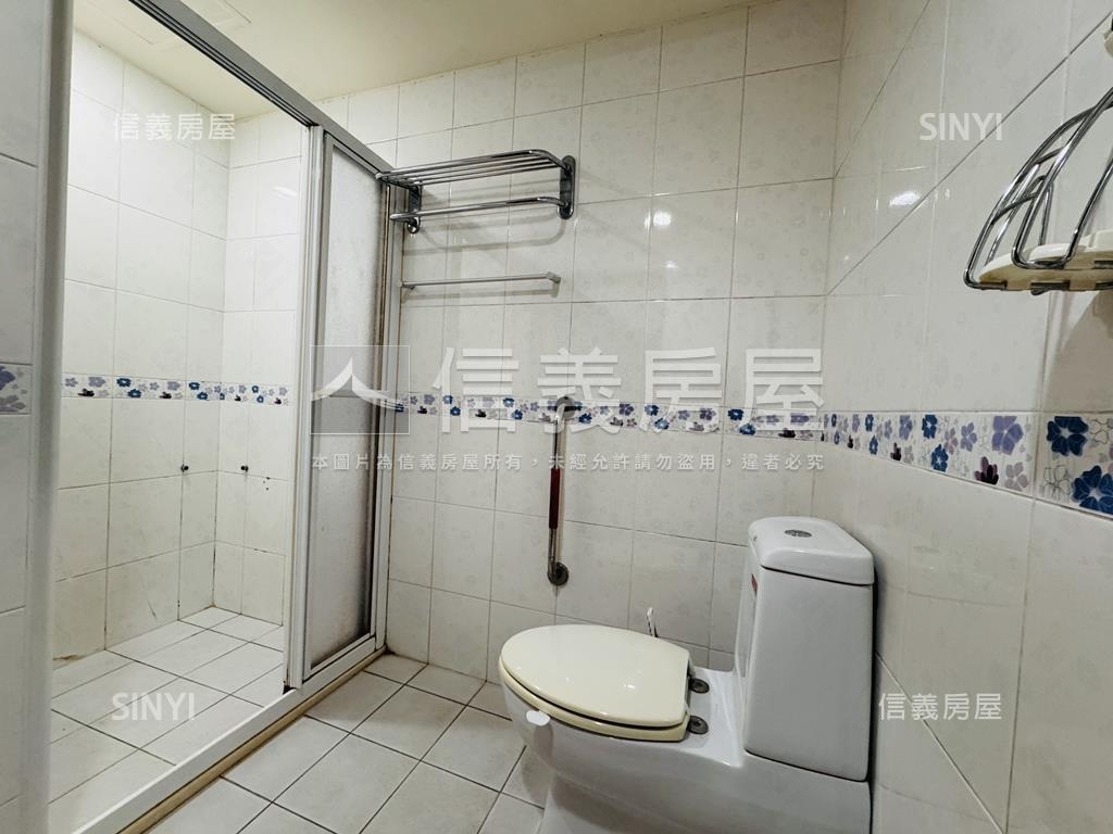 未來家稀有露台樹景兩房房屋室內格局與周邊環境